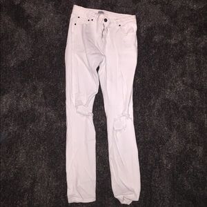 White denim skinny jeans